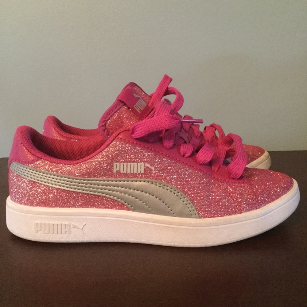 Girls puma pink sparkle size 4
